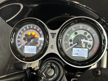 Used Triumph SPEED 2020 for sale - bike-79349632: Photo