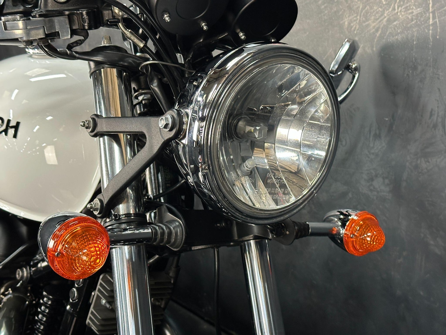 Used Triumph THRUXTON 2015 for sale - 78648811: Photo 12