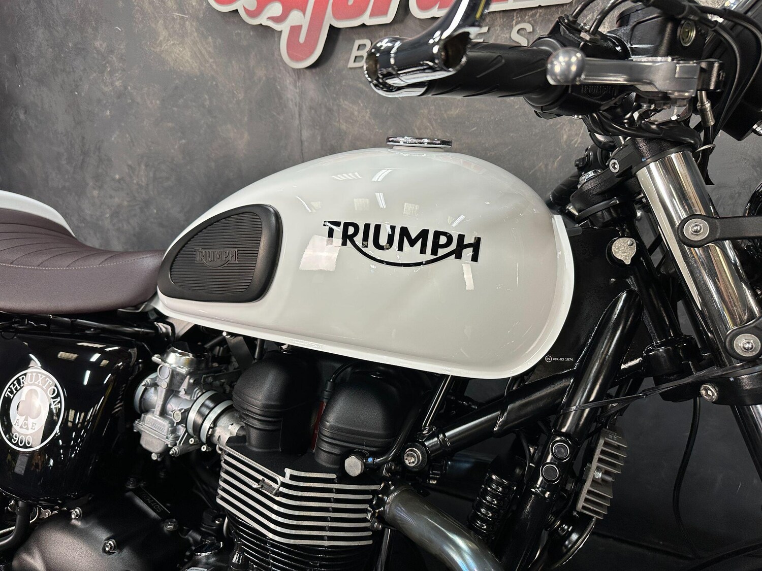 Used Triumph THRUXTON 2015 for sale - 78648811: Photo 17