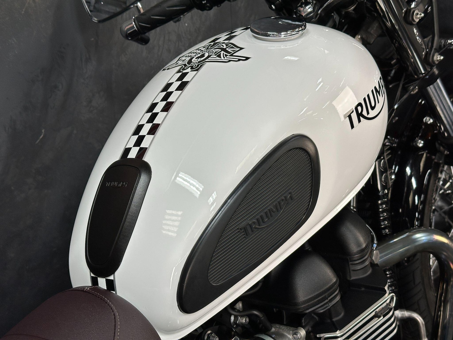 Used Triumph THRUXTON 2015 for sale - 78648811: Photo 25