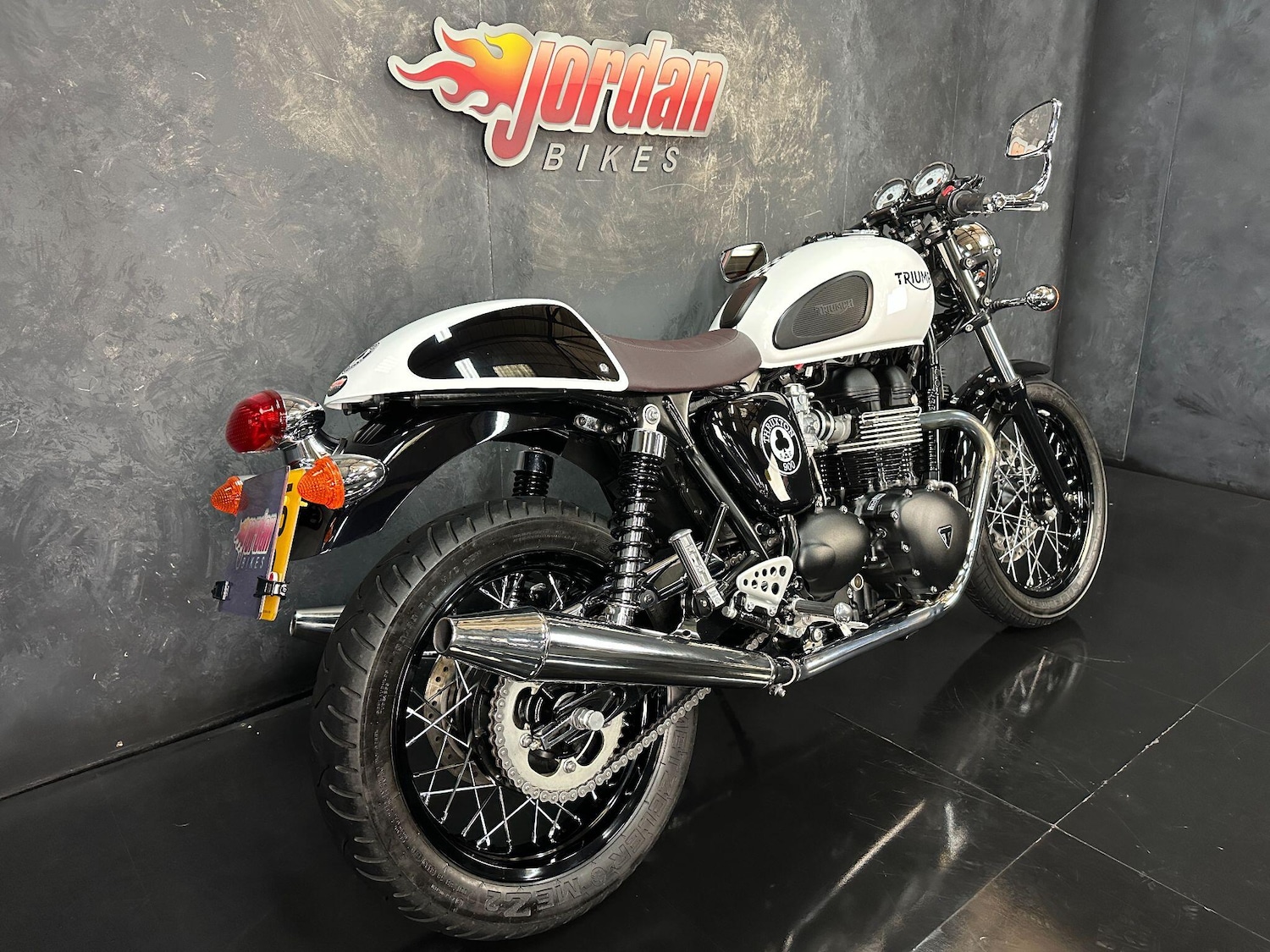 Used Triumph THRUXTON 2015 for sale - 78648811: Photo 6
