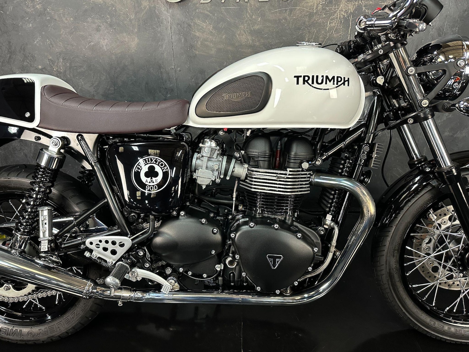 Used Triumph THRUXTON 2015 for sale - 78648811: Photo 8