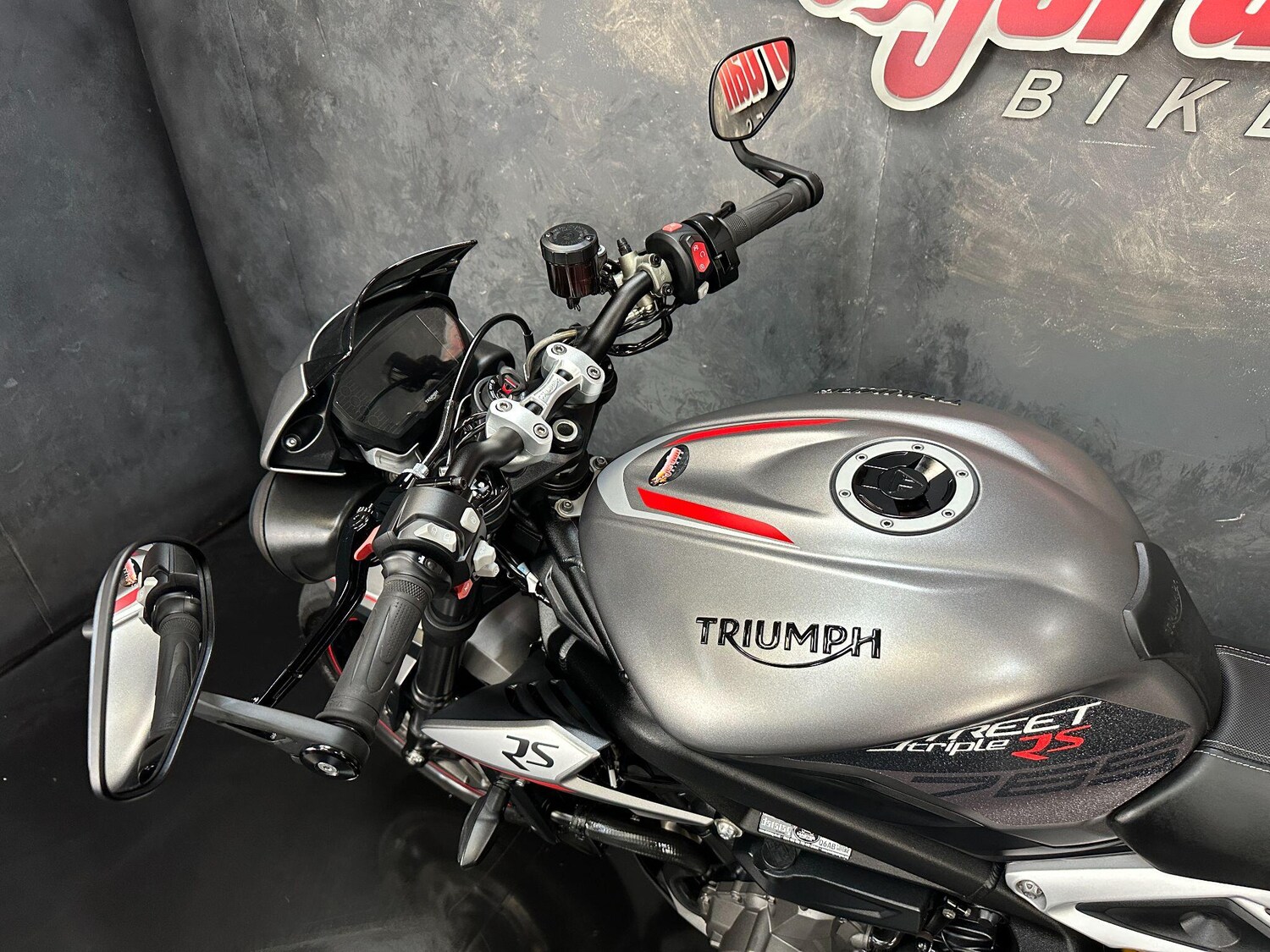 Used Triumph STREET 2017 for sale - 78934589: Photo 39