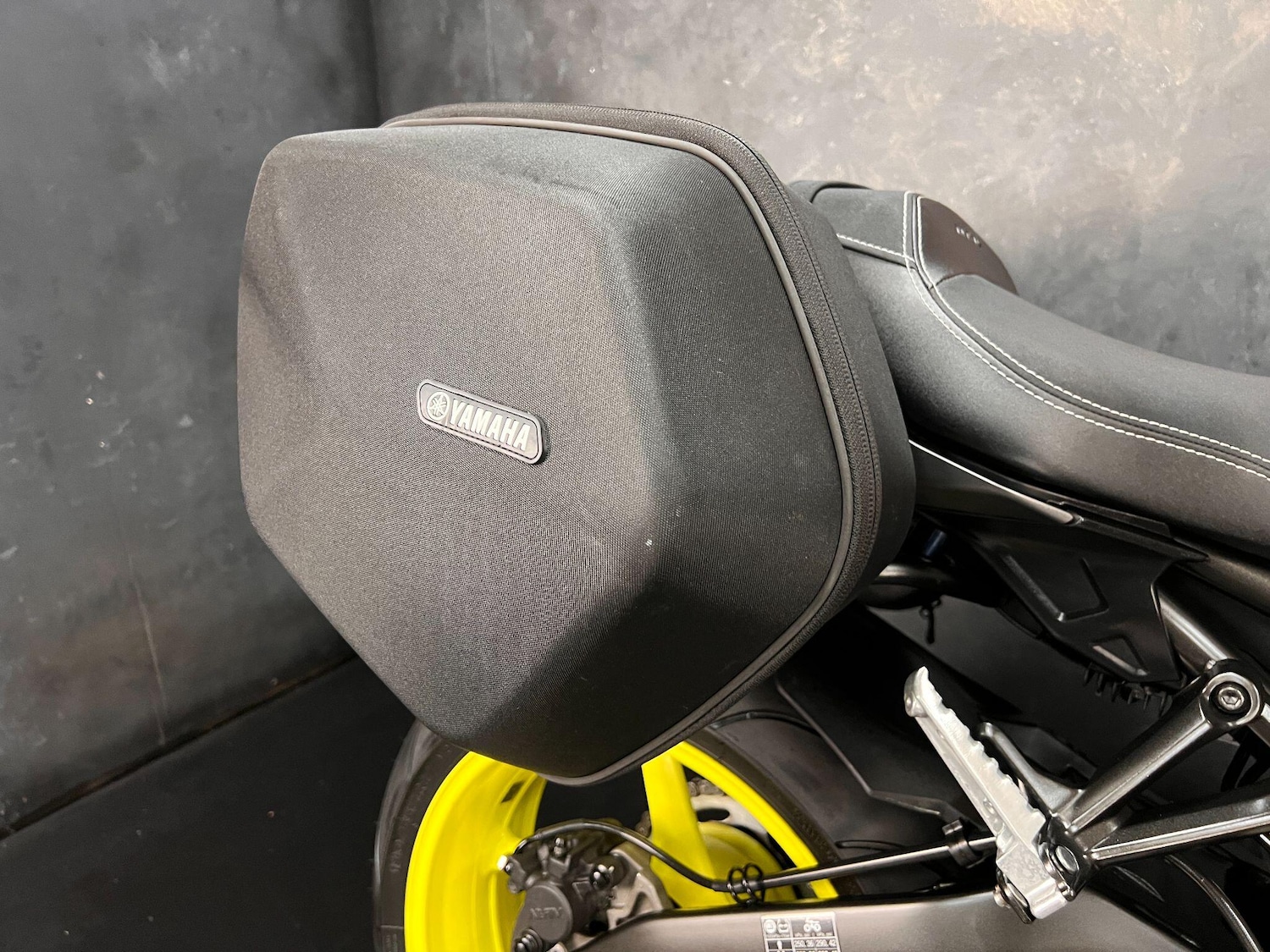 Used Yamaha MT-10 2018 for sale - 78636895: Photo 12