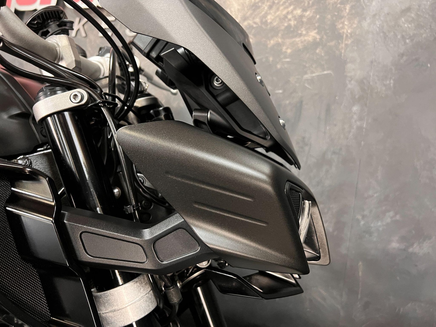 Used Yamaha MT-10 2018 for sale - 78636895: Photo 16