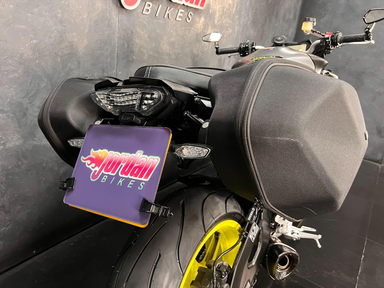 Used Yamaha MT-10 2018 for sale - 78636895: Photo 24