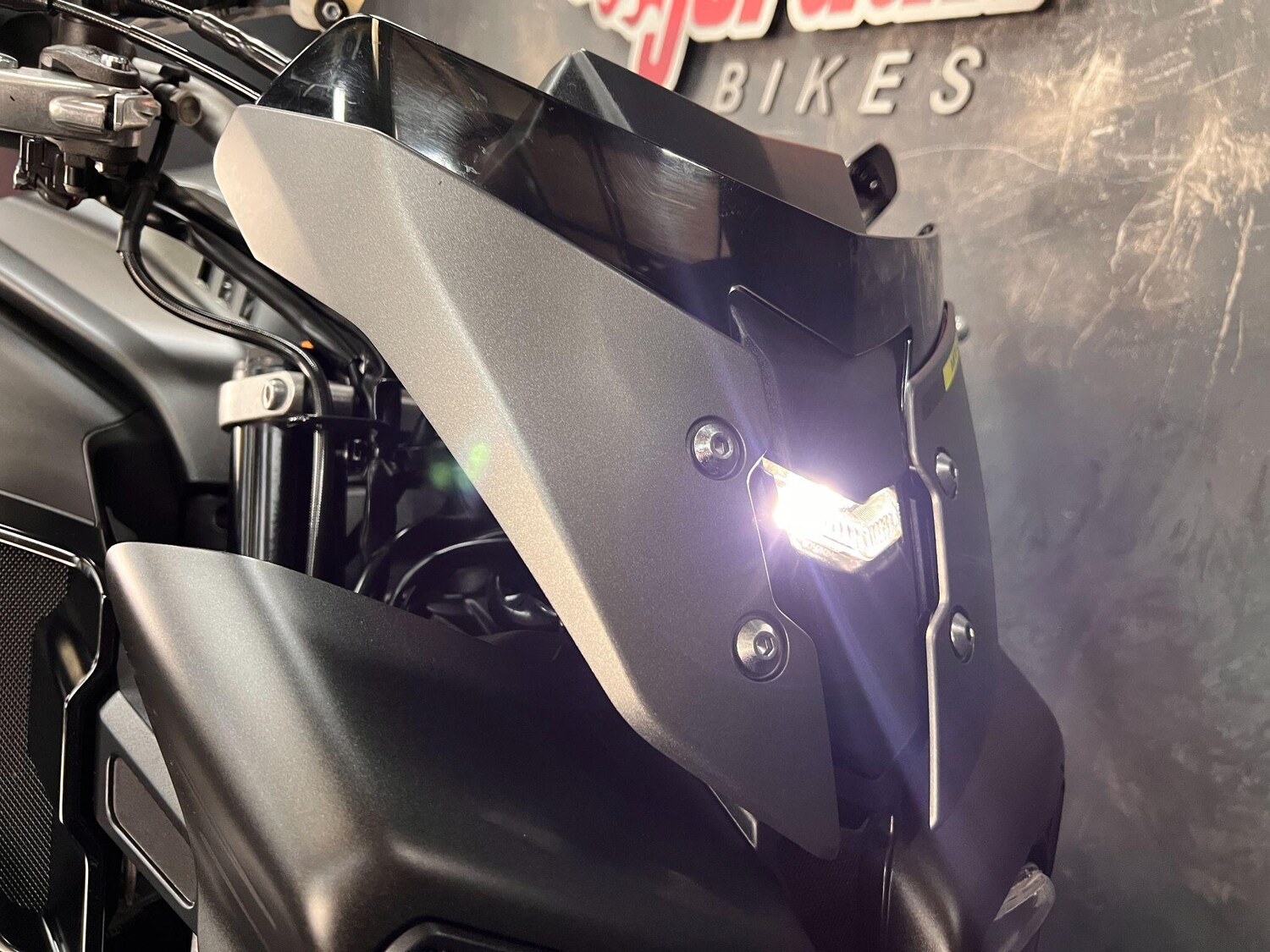 Used Yamaha MT-10 2018 for sale - 78636895: Photo 28