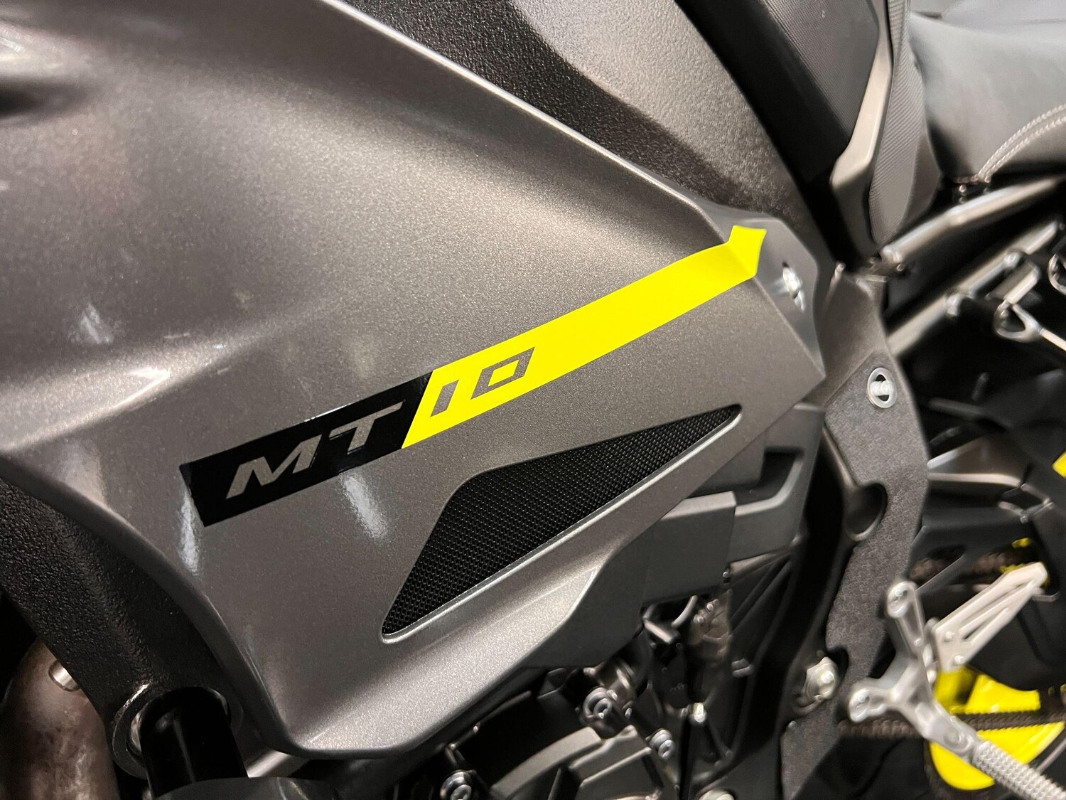 Used Yamaha MT-10 2018 for sale - 78636895: Photo 37