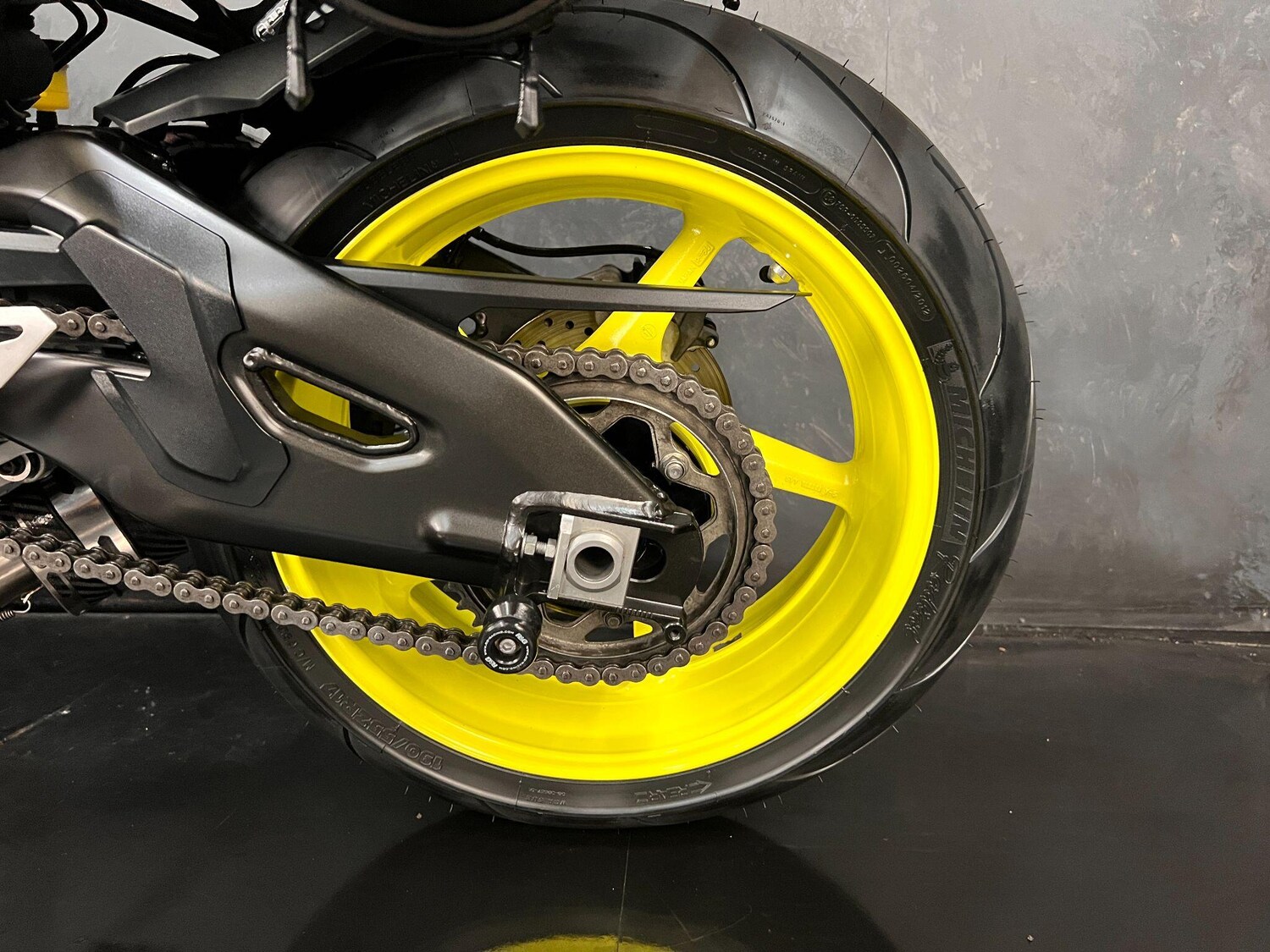 Used Yamaha MT-10 2018 for sale - 78636895: Photo 48