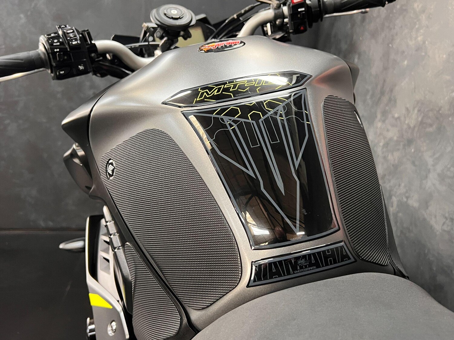 Used Yamaha MT-10 2018 for sale - 78636895: Photo 50