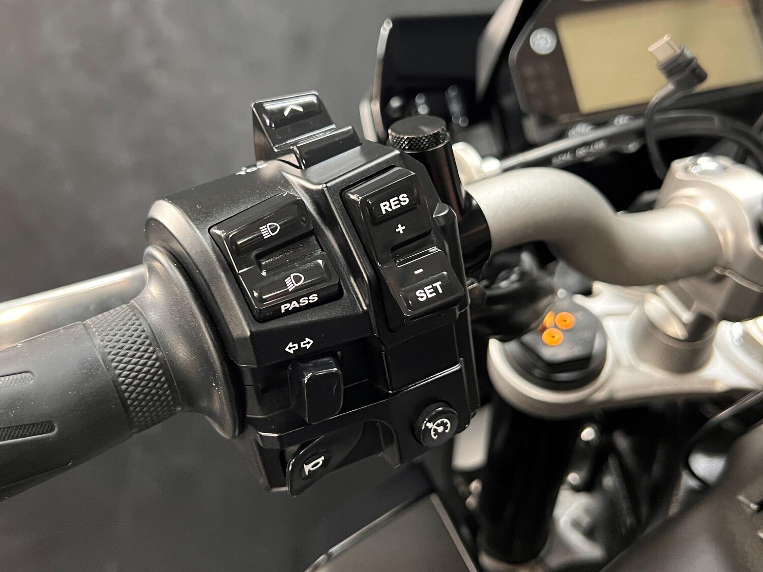 Used Yamaha MT-10 2018 for sale - 78636895: Photo 51