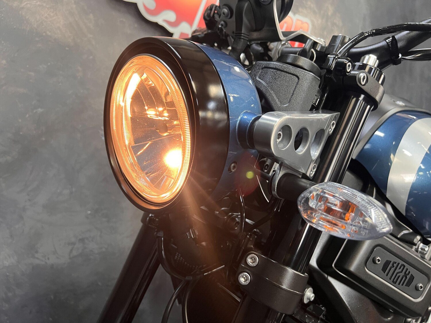 Used Yamaha XSR900 2017 for sale - 78704610: Photo 40