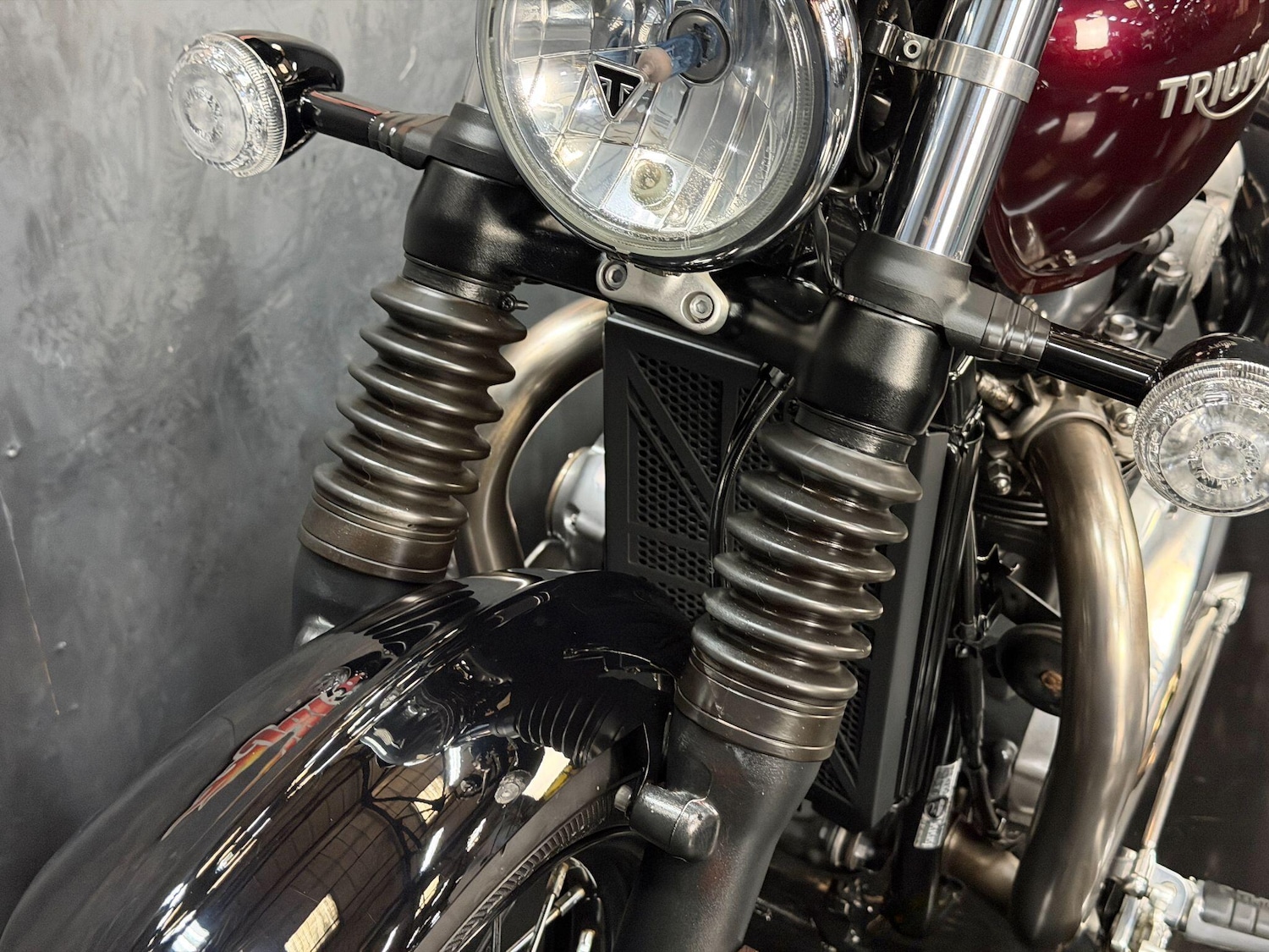 Used Triumph Bobber 2017 for sale - 78891190: Photo 31