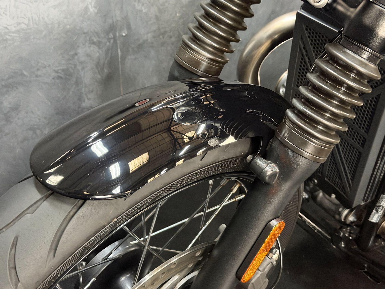 Used Triumph Bobber 2017 for sale - 78891190: Photo 32