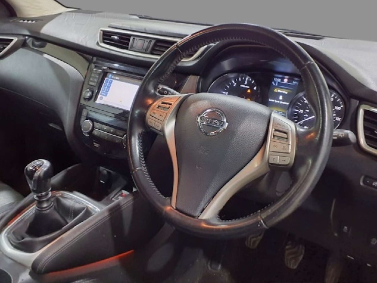 Used Nissan Qashqai 2015 for sale - 76117772: Photo 7