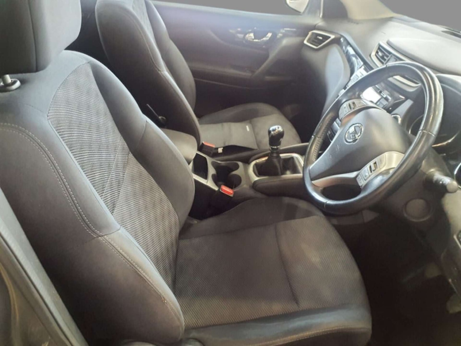 Used Nissan Qashqai 2017 for sale - 78020641: Photo 5