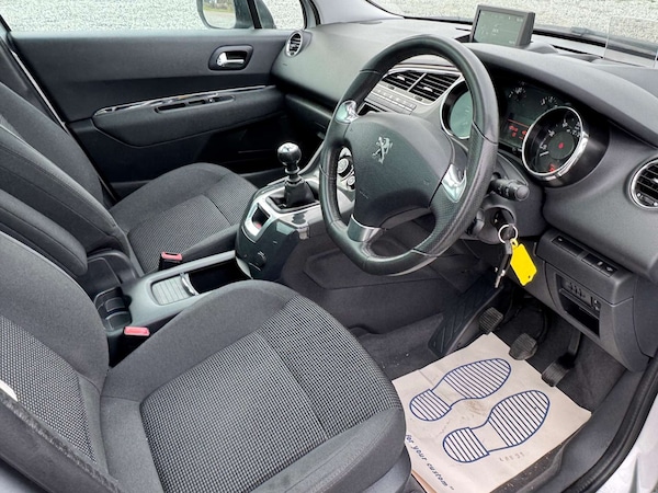 Used Peugeot 5008 2014 for sale - 76320852: Photo 11