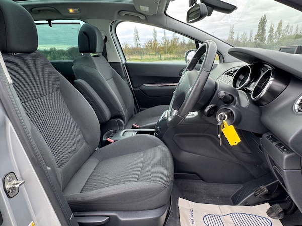 Used Peugeot 5008 2014 for sale - 76320852: Photo 13