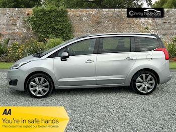 Used Peugeot 5008 2014 for sale - 76320852: Photo 3