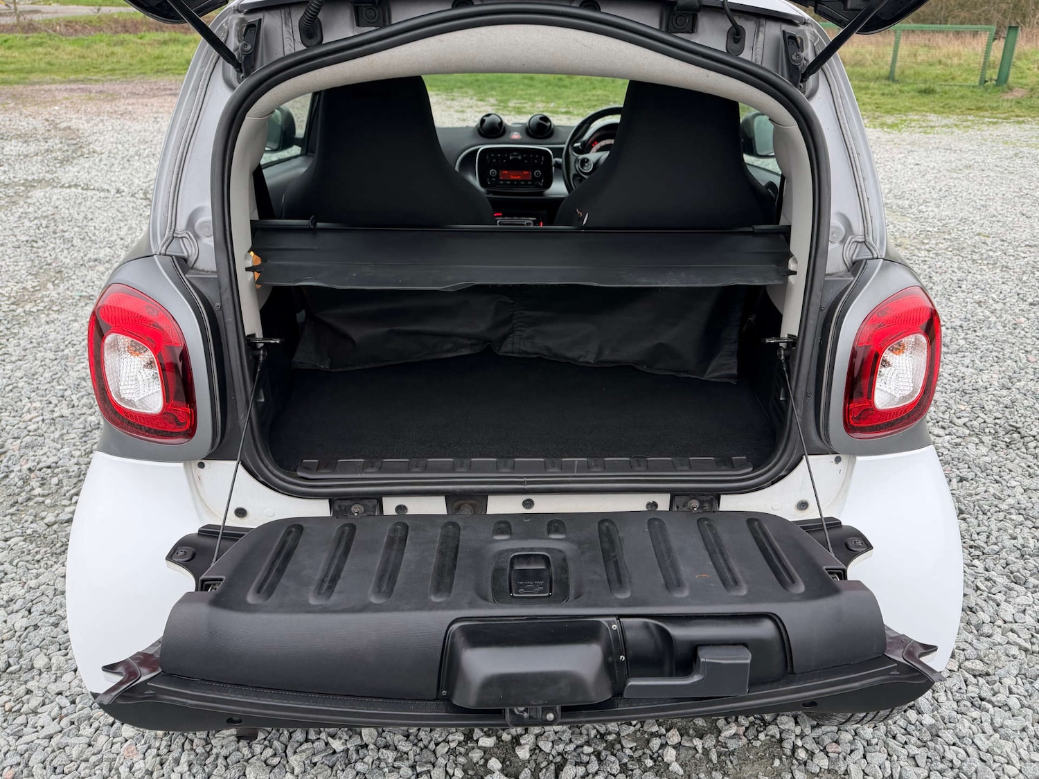 Used smart fortwo 2016 for sale - 77653015: Photo 15