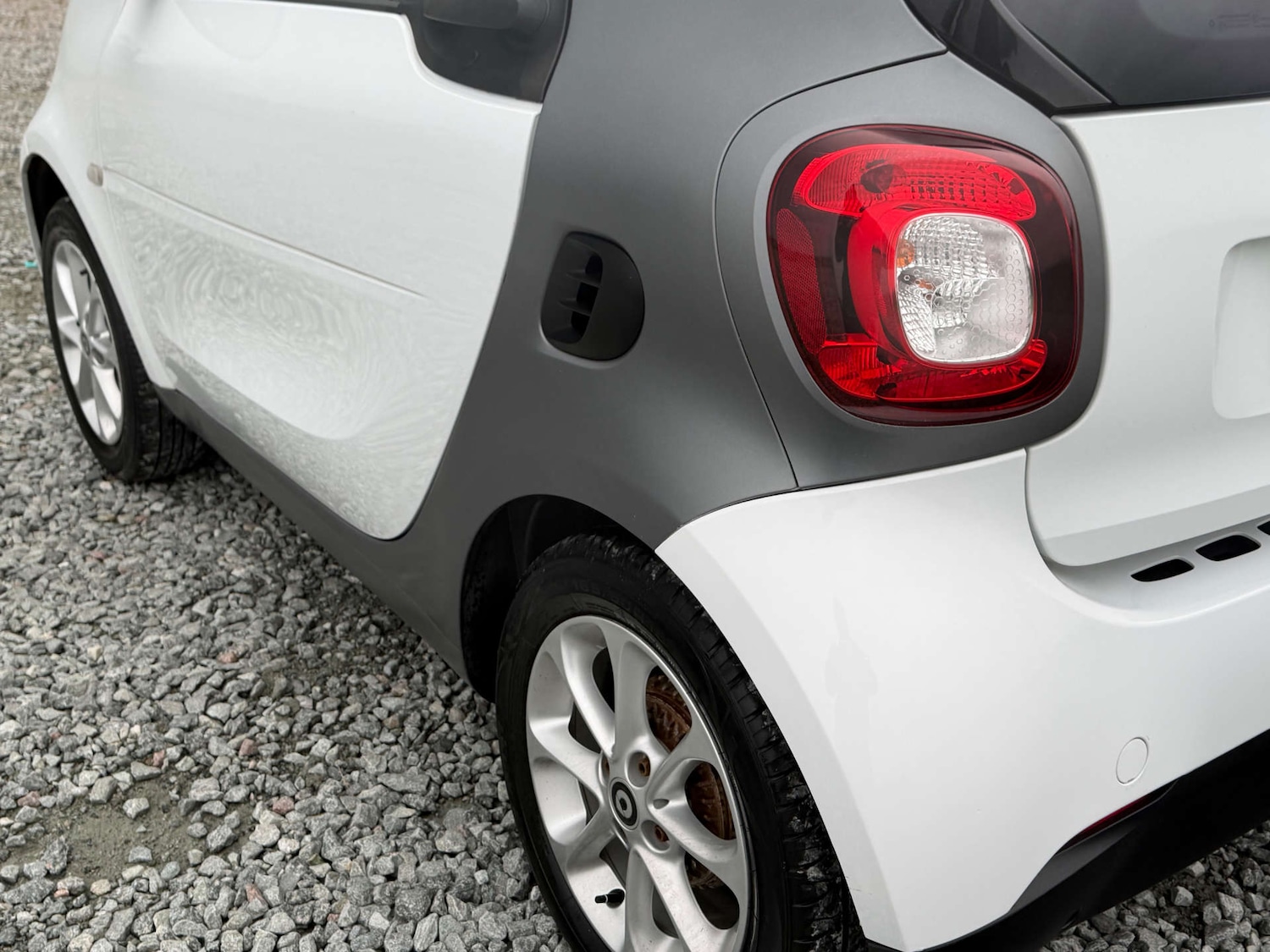 Used smart fortwo 2016 for sale - 77653015: Photo 32