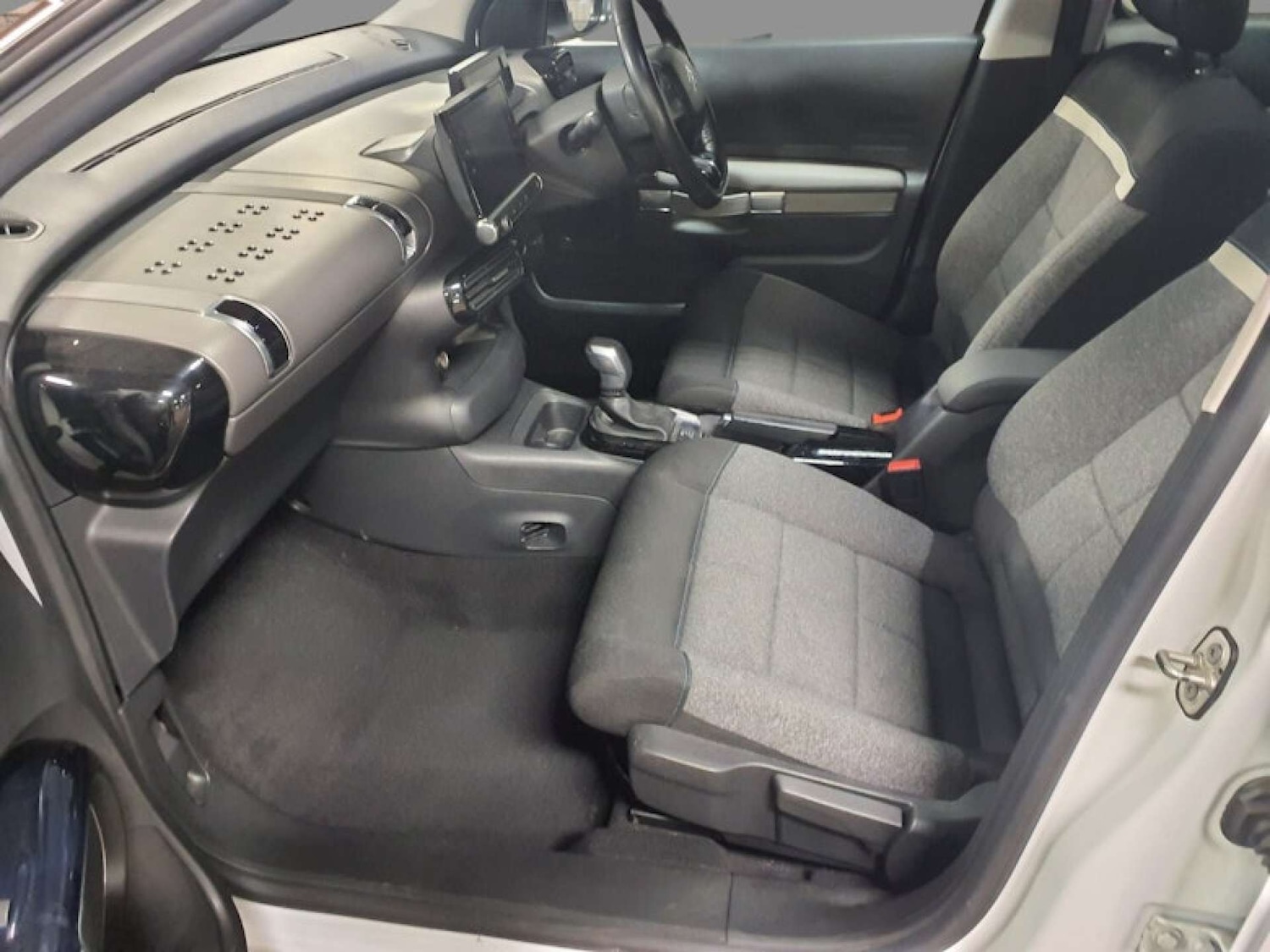 Used Citroen C4 Cactus 2018 for sale - 77926990: Photo 6