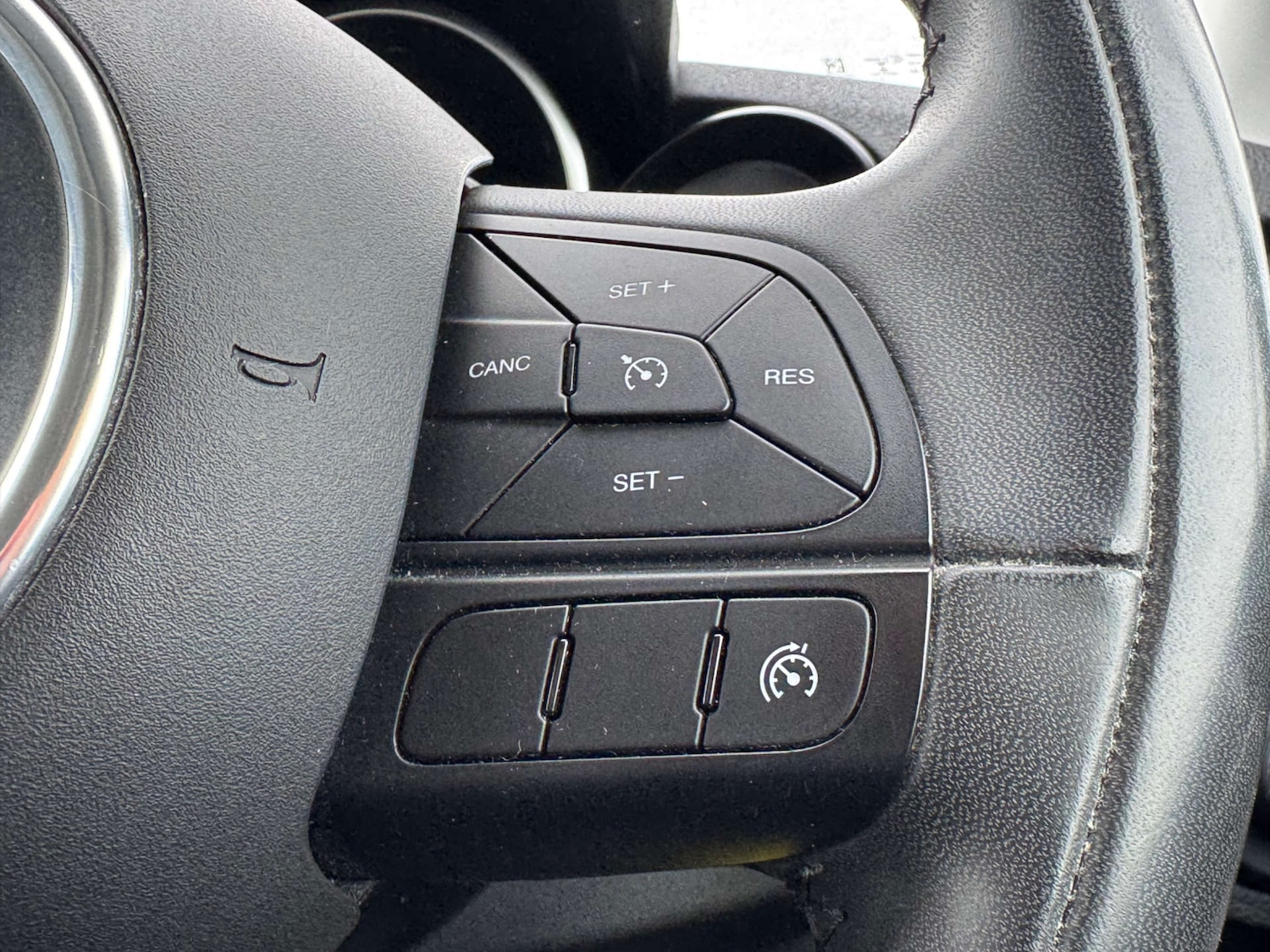 Used Fiat 500X 2017 for sale - 76600779: Photo 30