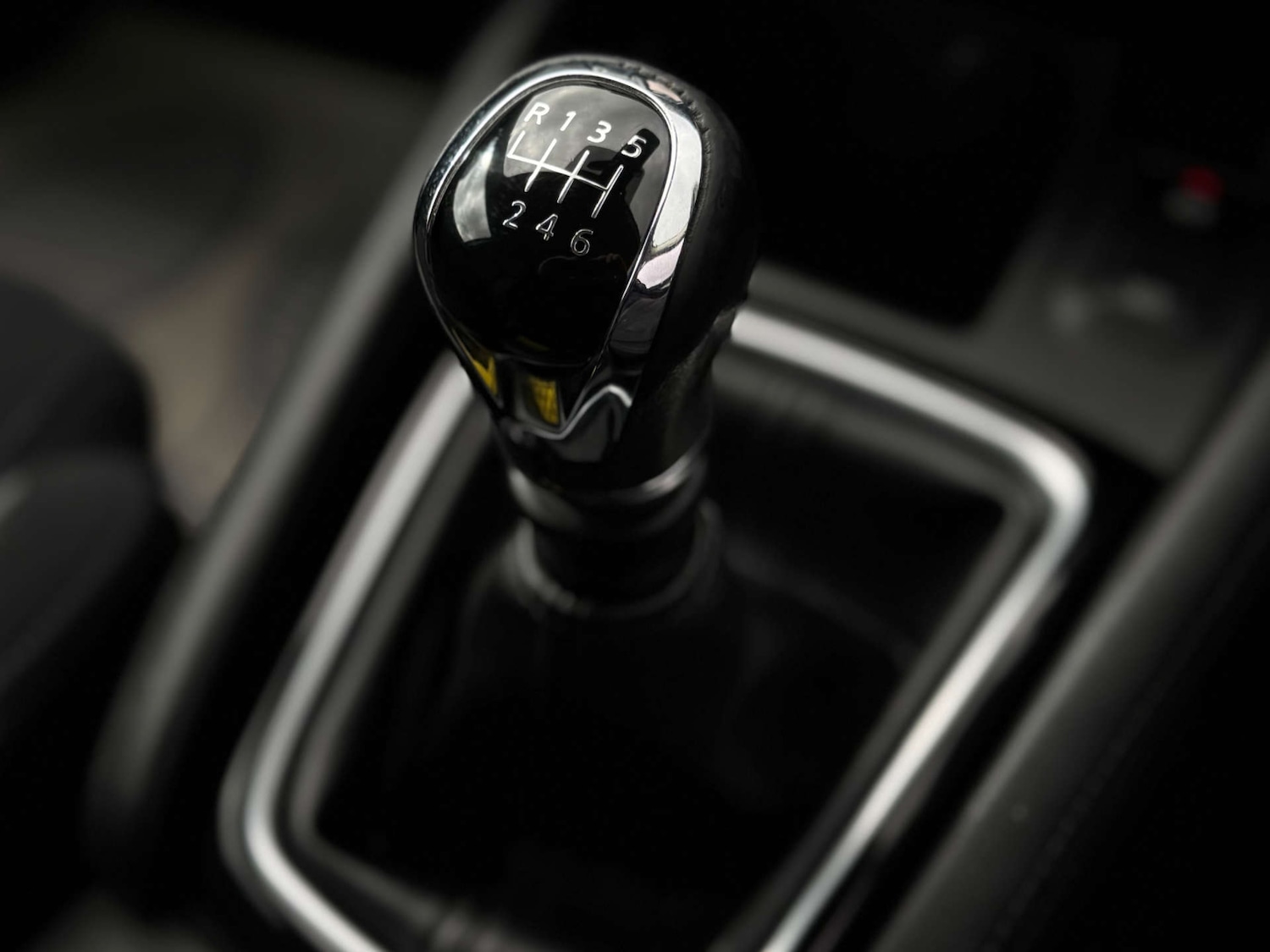 Used Nissan Qashqai 2018 for sale - 76117762: Photo 42