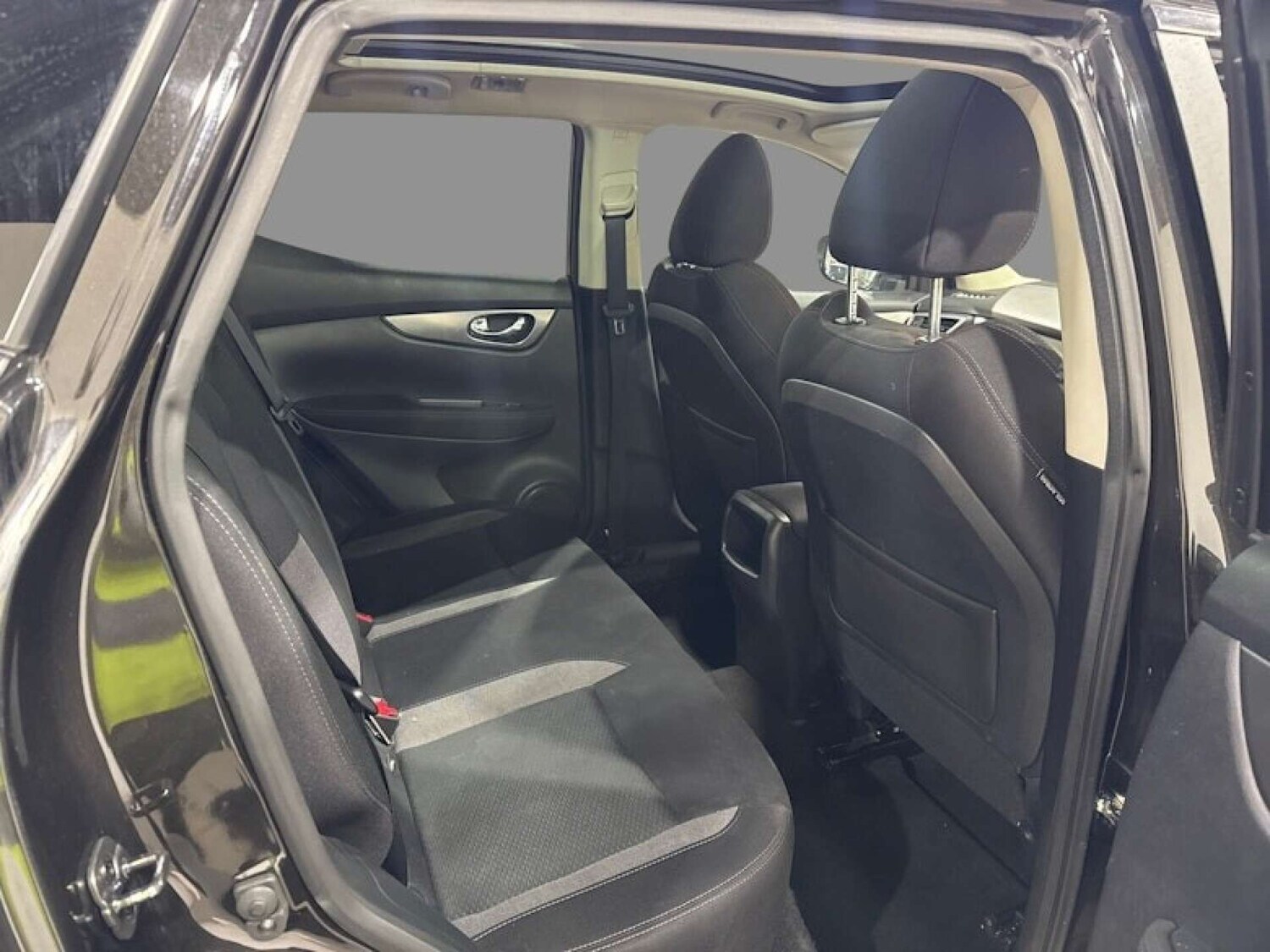 Used Nissan Qashqai 2018 for sale - 76117762: Photo 6