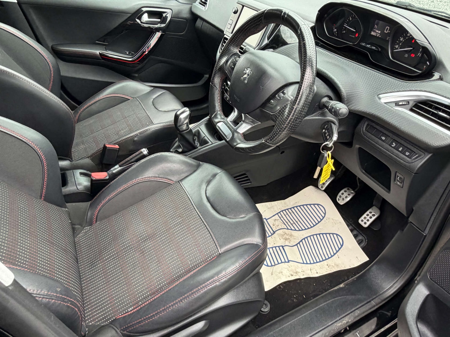 Used Peugeot 208 2016 for sale - 77641725: Photo 13