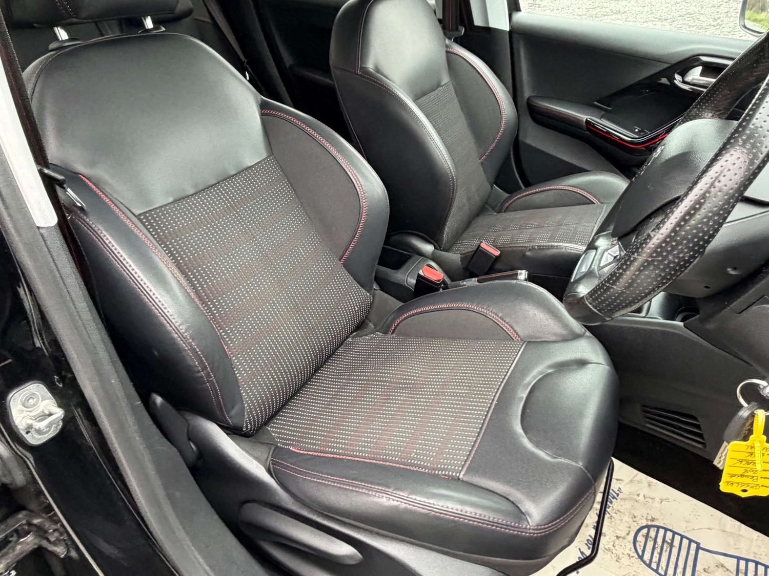 Used Peugeot 208 2016 for sale - 77641725: Photo 15