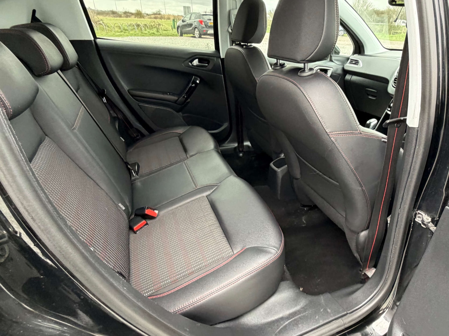 Used Peugeot 208 2016 for sale - 77641725: Photo 24