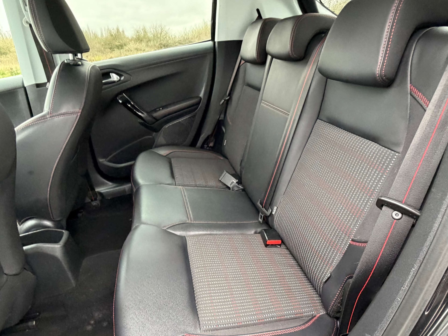 Used Peugeot 208 2016 for sale - 77641725: Photo 25