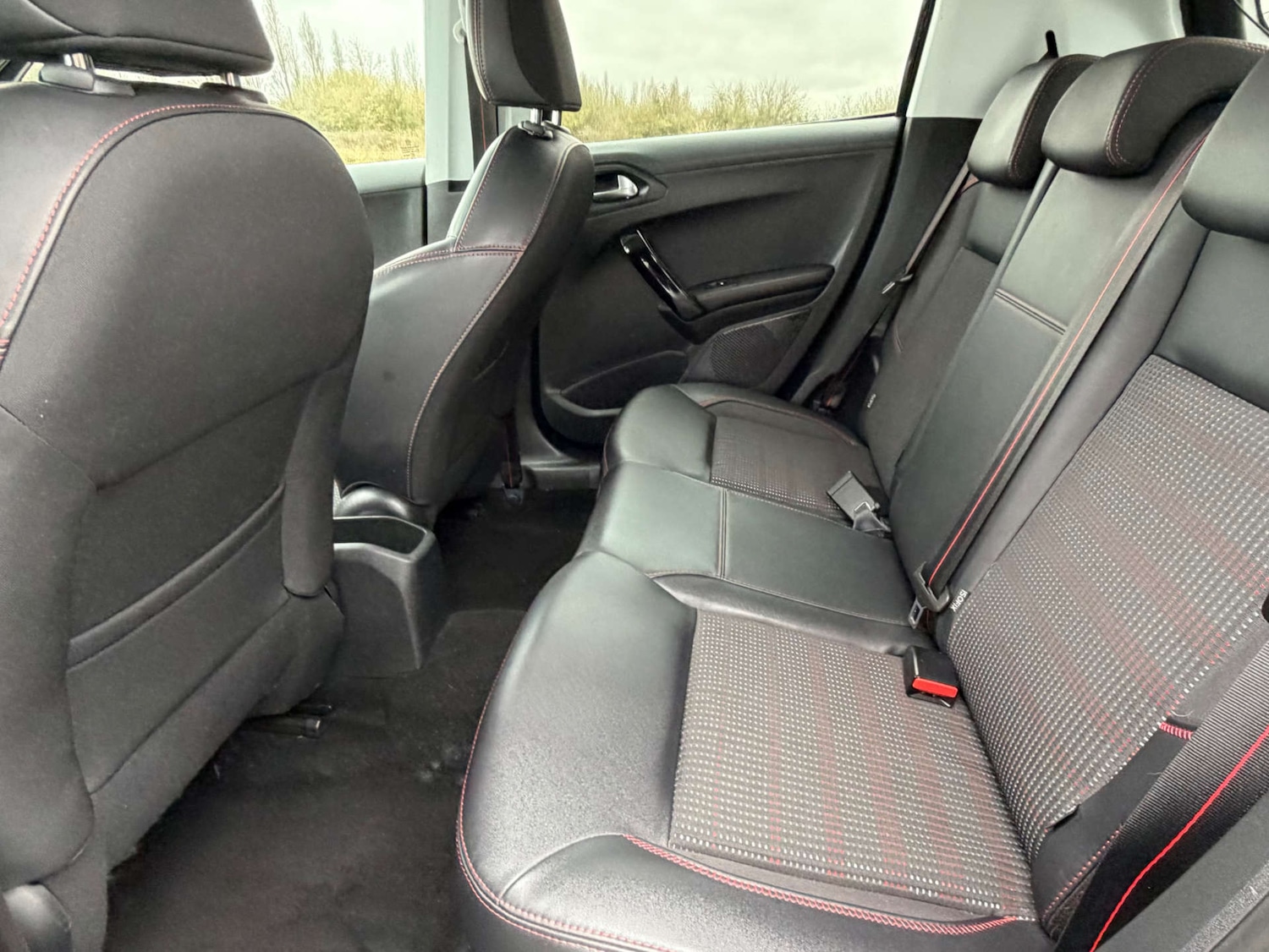 Used Peugeot 208 2016 for sale - 77641725: Photo 26