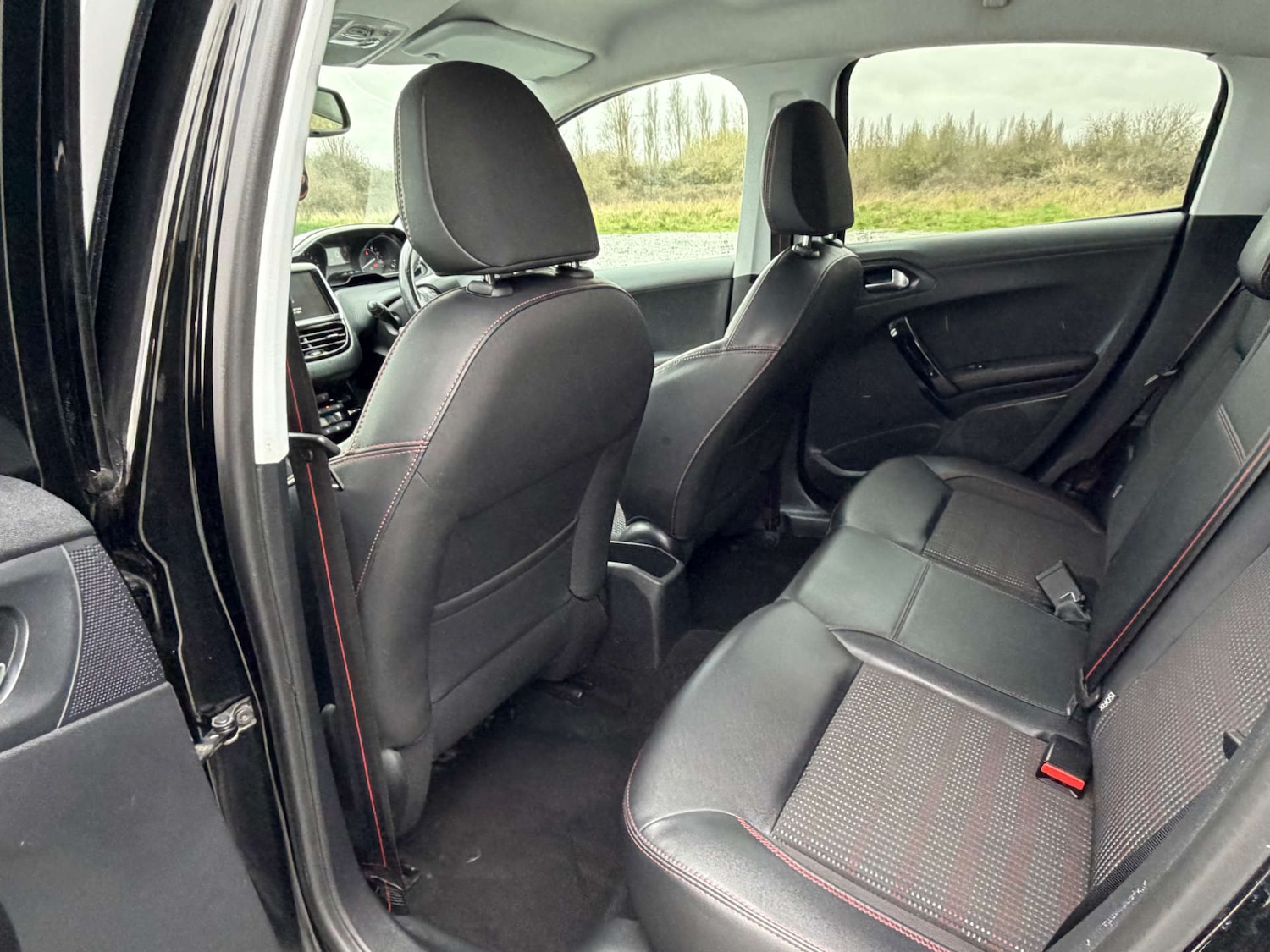 Used Peugeot 208 2016 for sale - 77641725: Photo 29