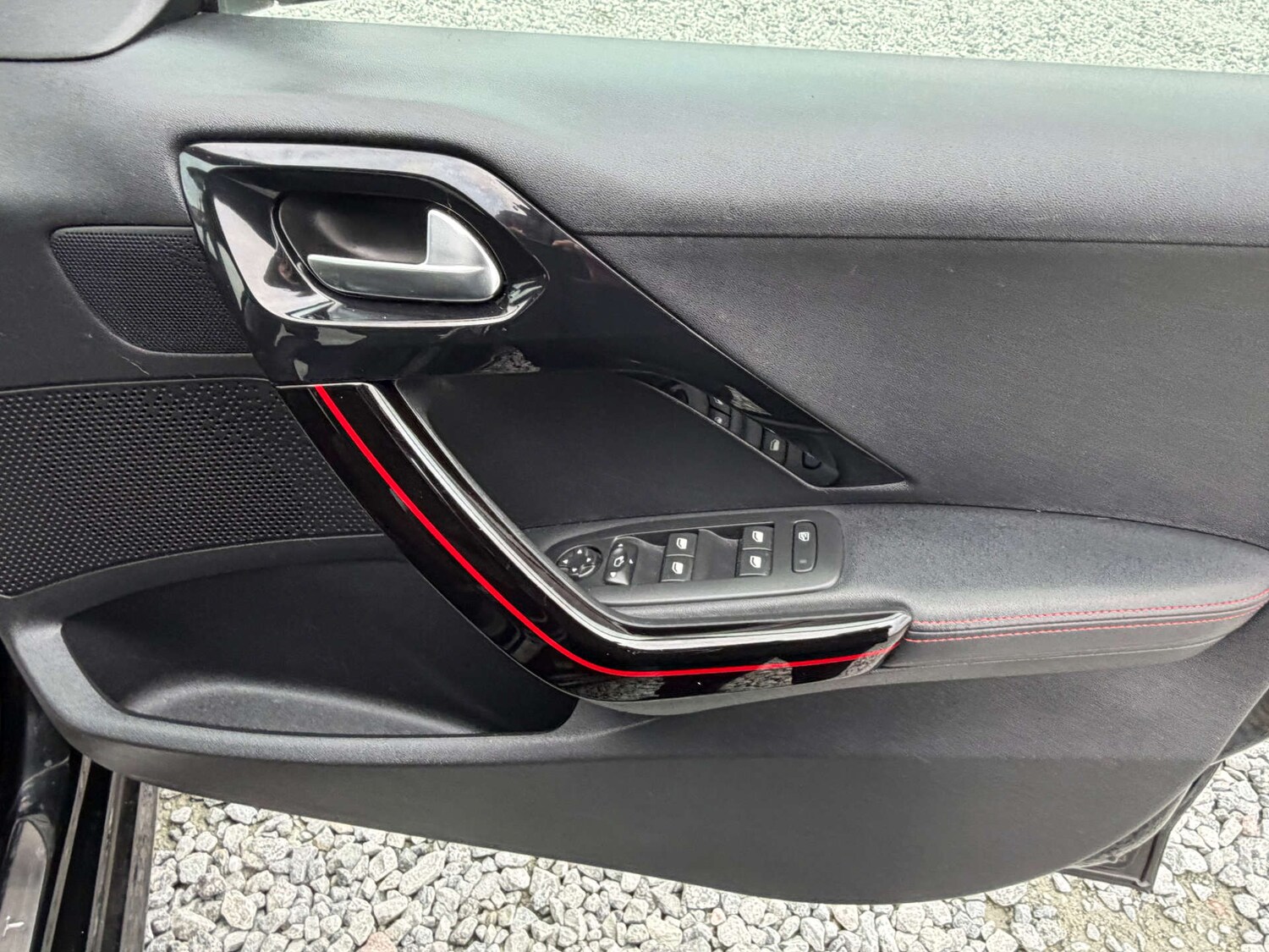 Used Peugeot 208 2016 for sale - 77641725: Photo 32