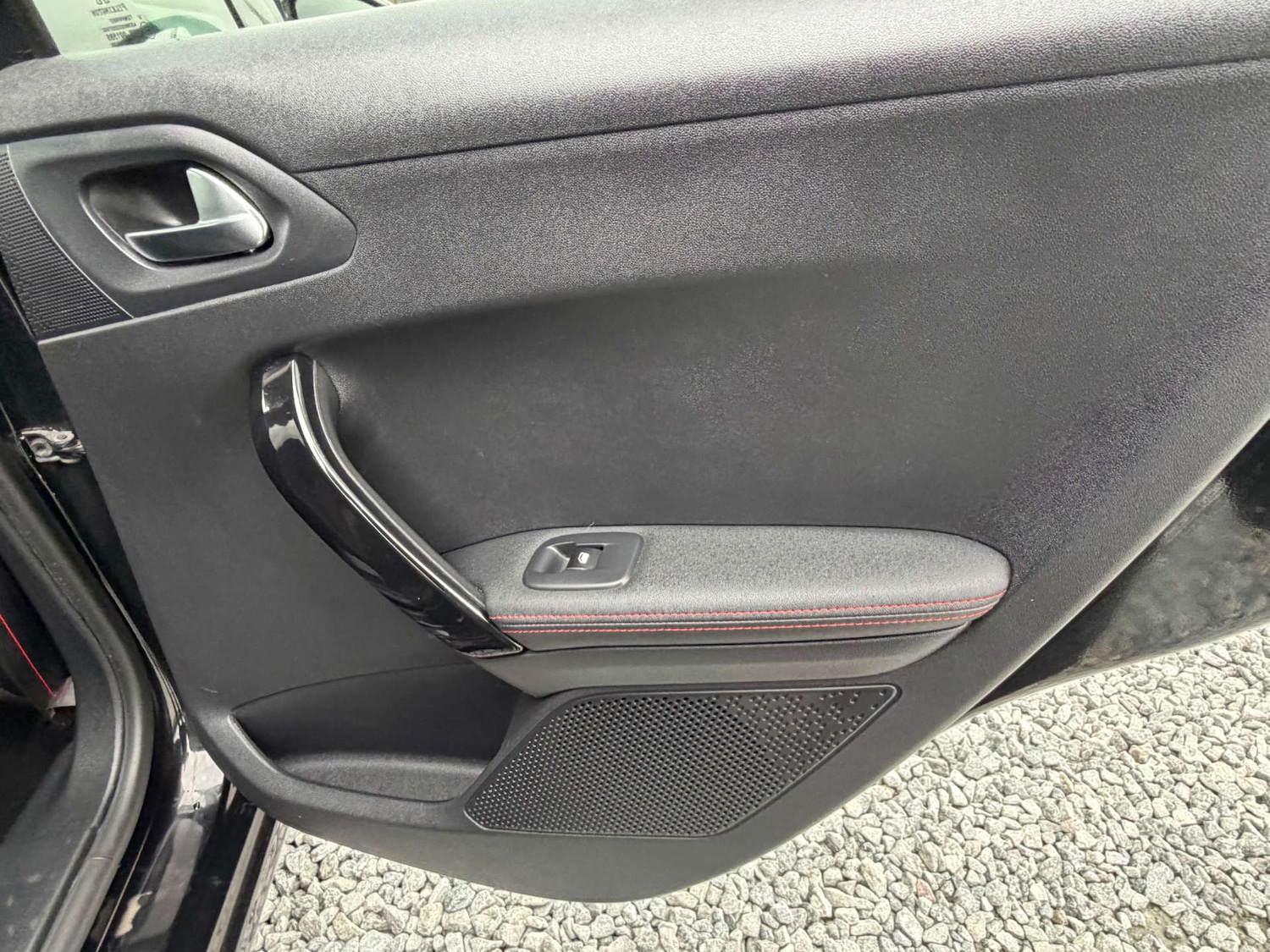 Used Peugeot 208 2016 for sale - 77641725: Photo 36