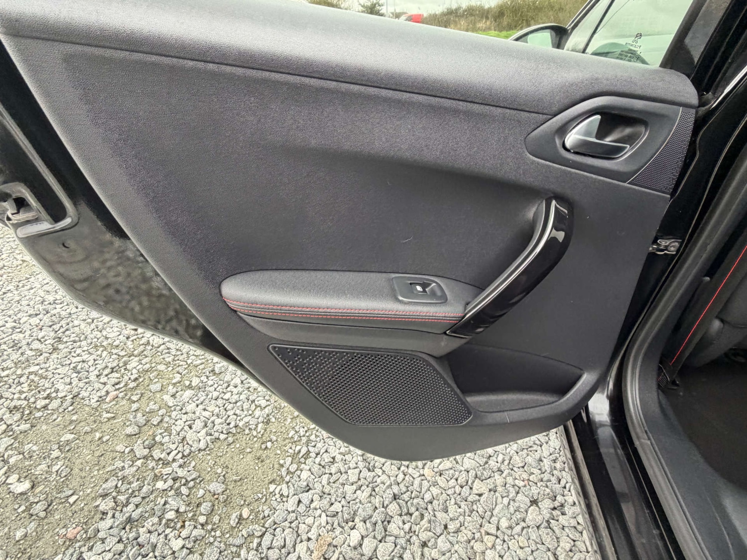 Used Peugeot 208 2016 for sale - 77641725: Photo 37