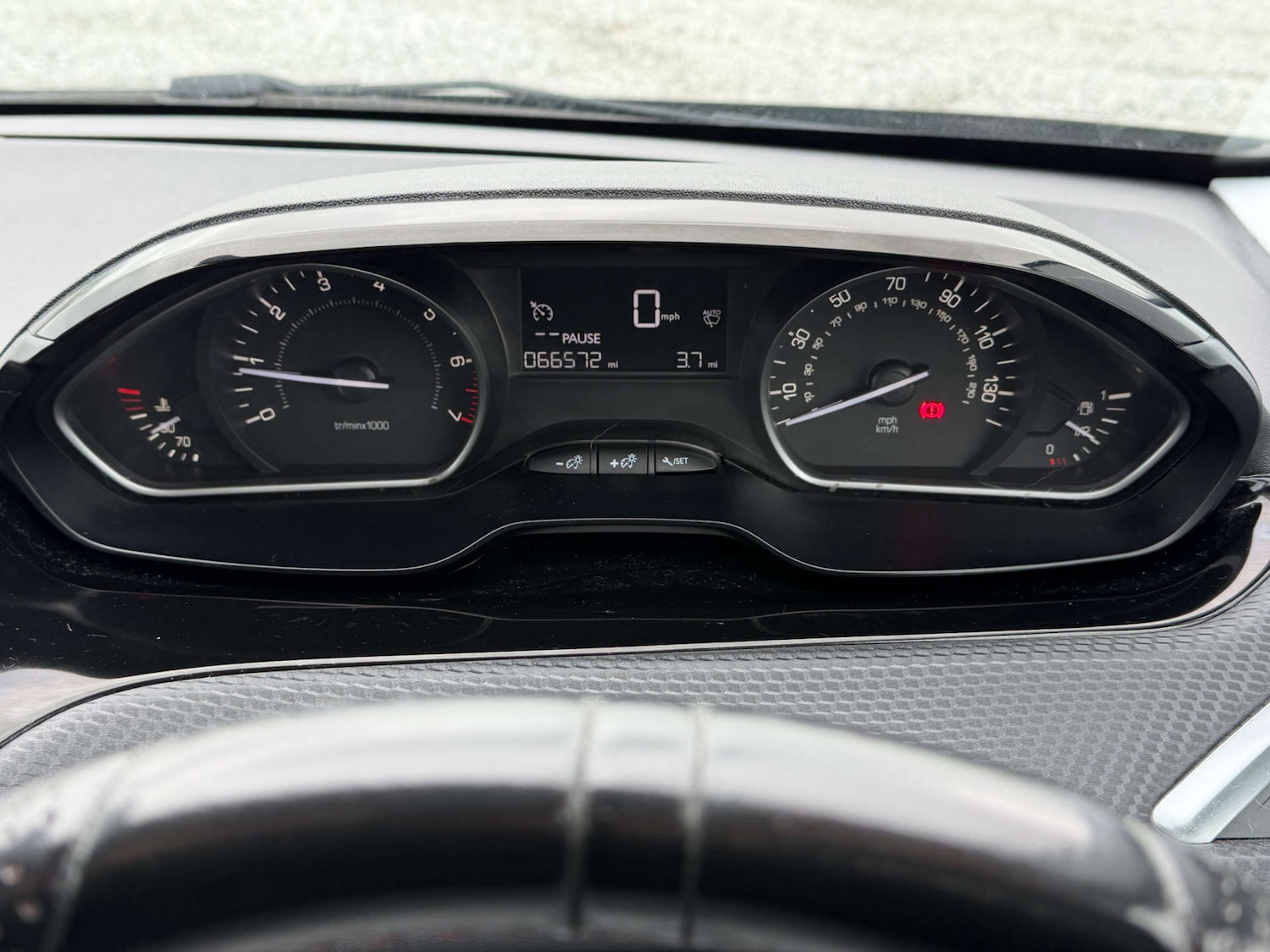 Used Peugeot 208 2016 for sale - 77641725: Photo 39