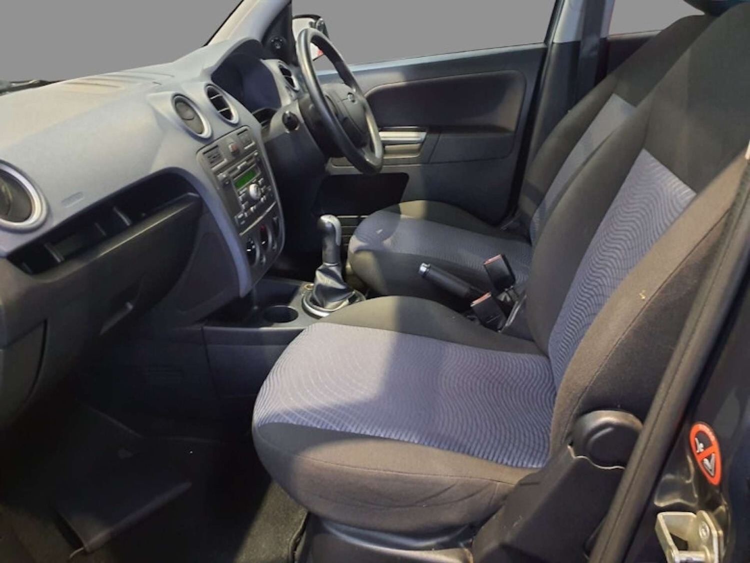 Used Ford Fusion 2010 for sale - 77641678: Photo 4