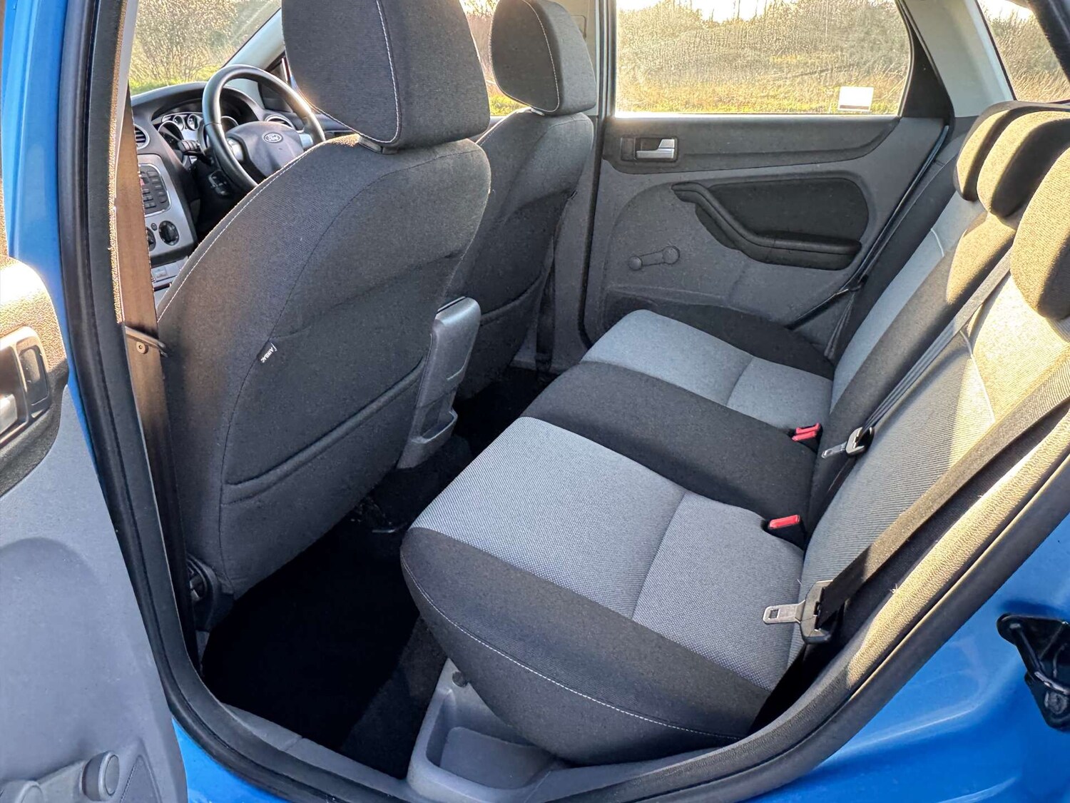 Used Ford Focus 2010 for sale - 77641668: Photo 23