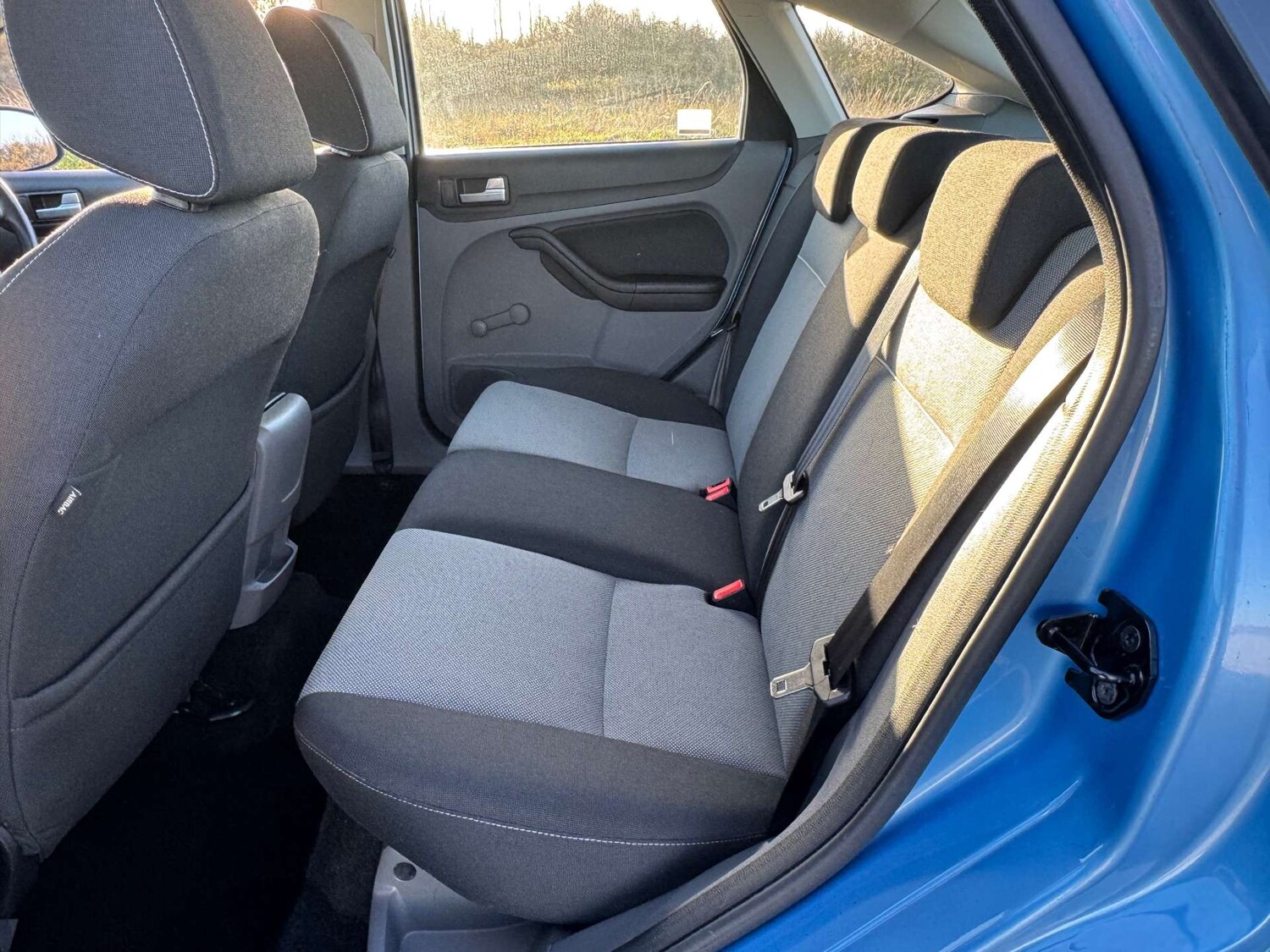 Used Ford Focus 2010 for sale - 77641668: Photo 24