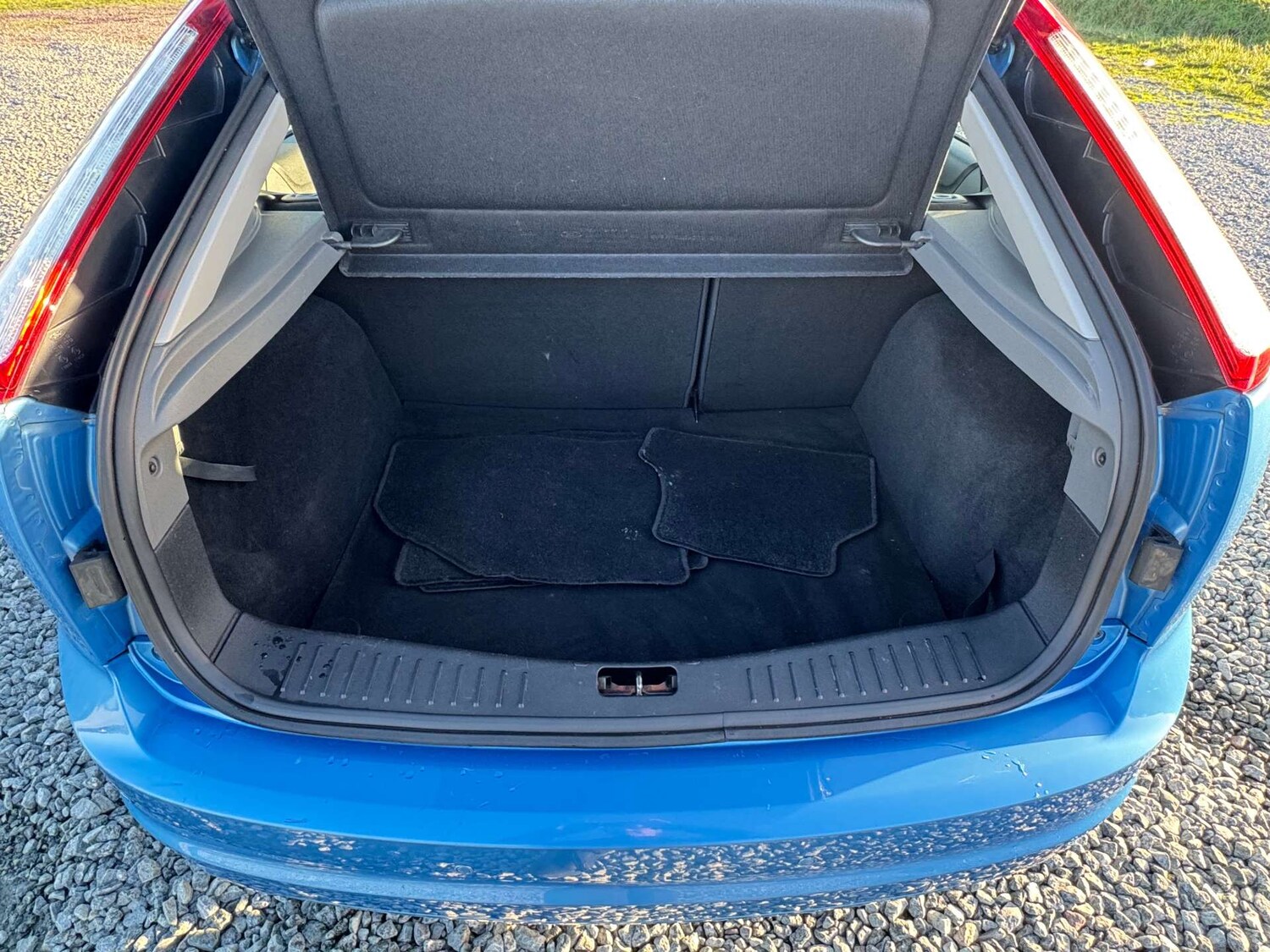 Used Ford Focus 2010 for sale - 77641668: Photo 28