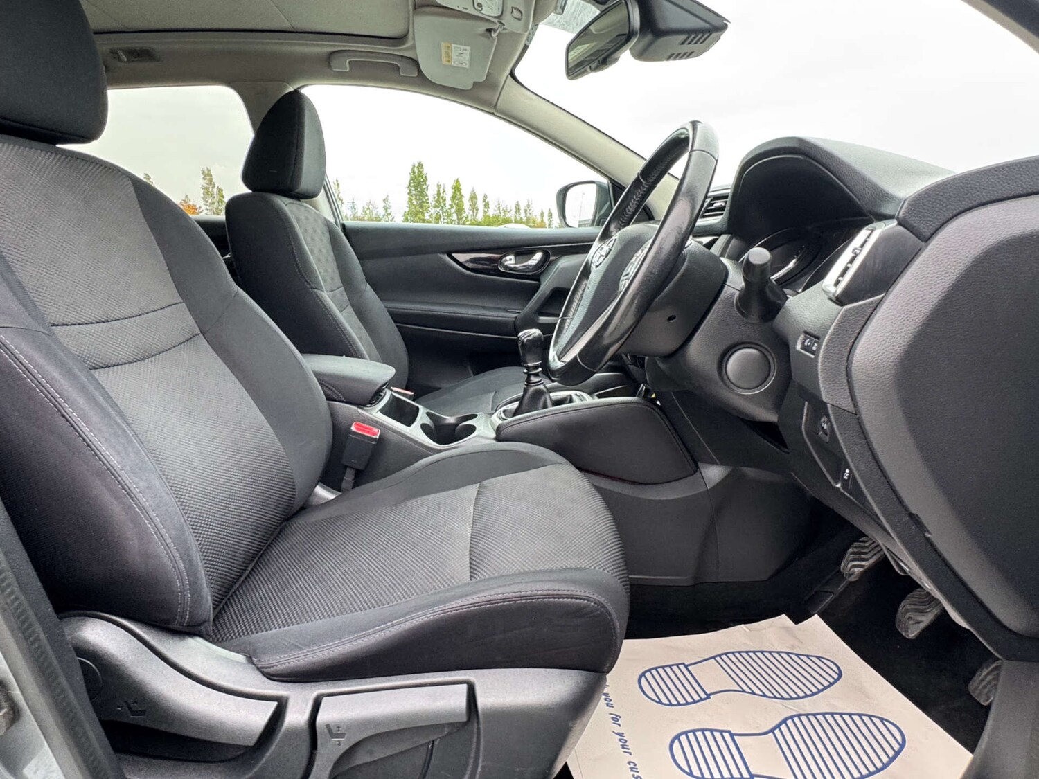 Used Nissan Qashqai 2017 for sale - 76600800: Photo 12