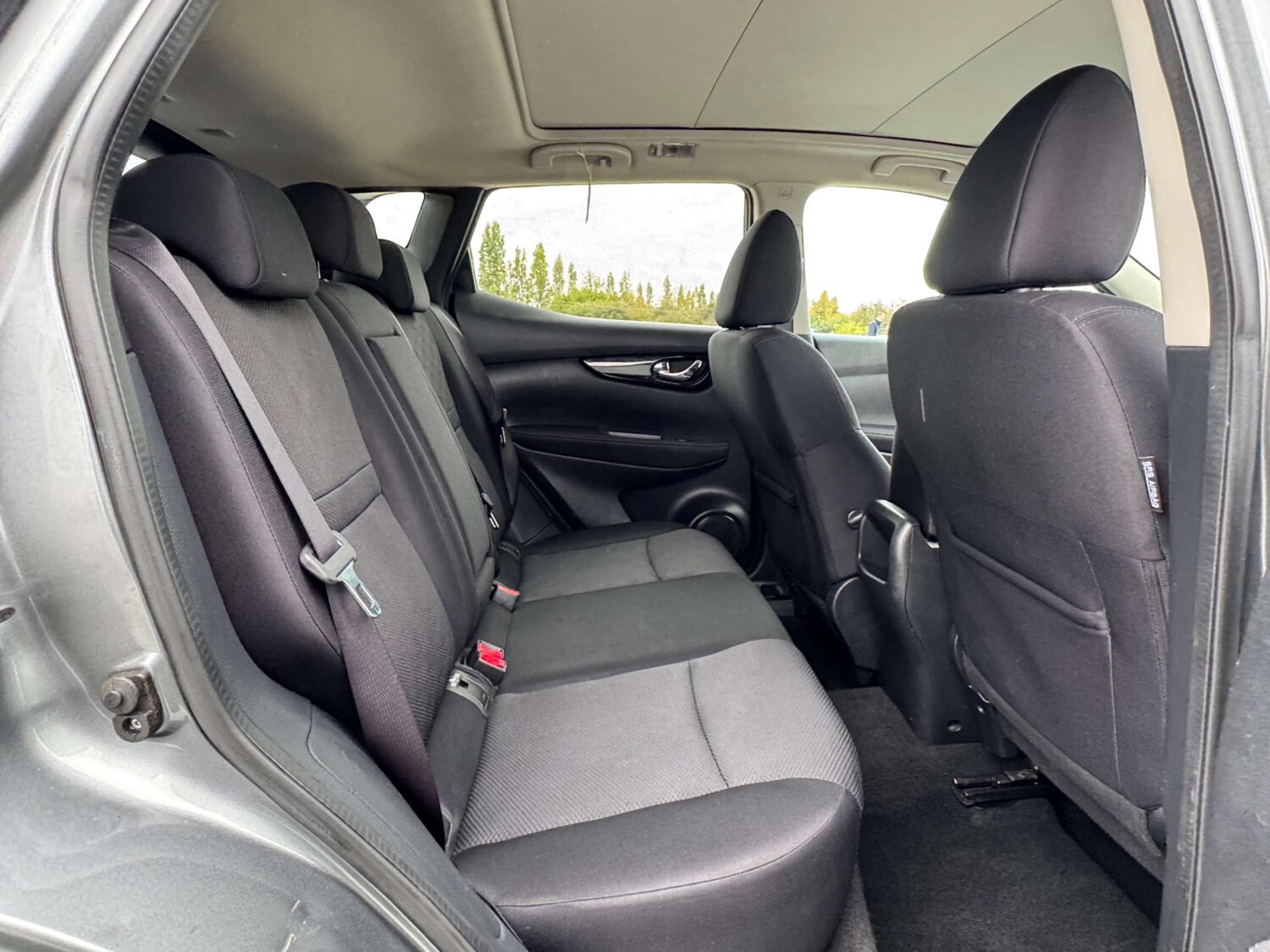 Used Nissan Qashqai 2017 for sale - 76600800: Photo 21