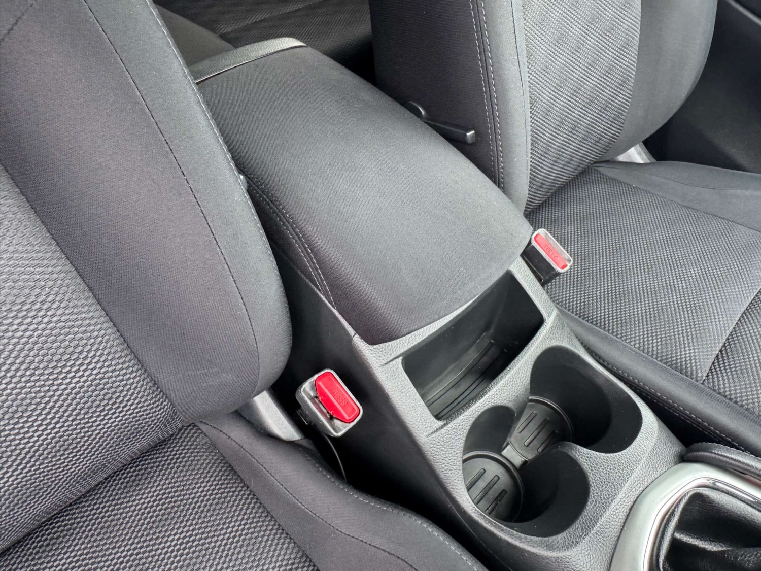 Used Nissan Qashqai 2017 for sale - 76600800: Photo 32