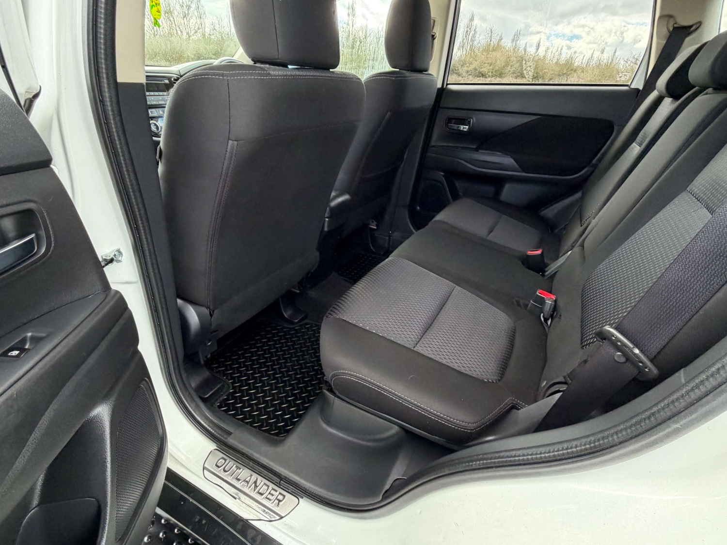 Used Mitsubishi Outlander 2017 for sale - 77641704: Photo 24