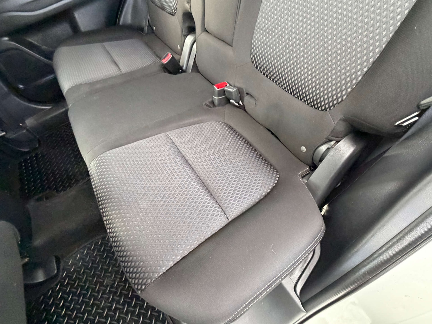 Used Mitsubishi Outlander 2017 for sale - 77641704: Photo 25
