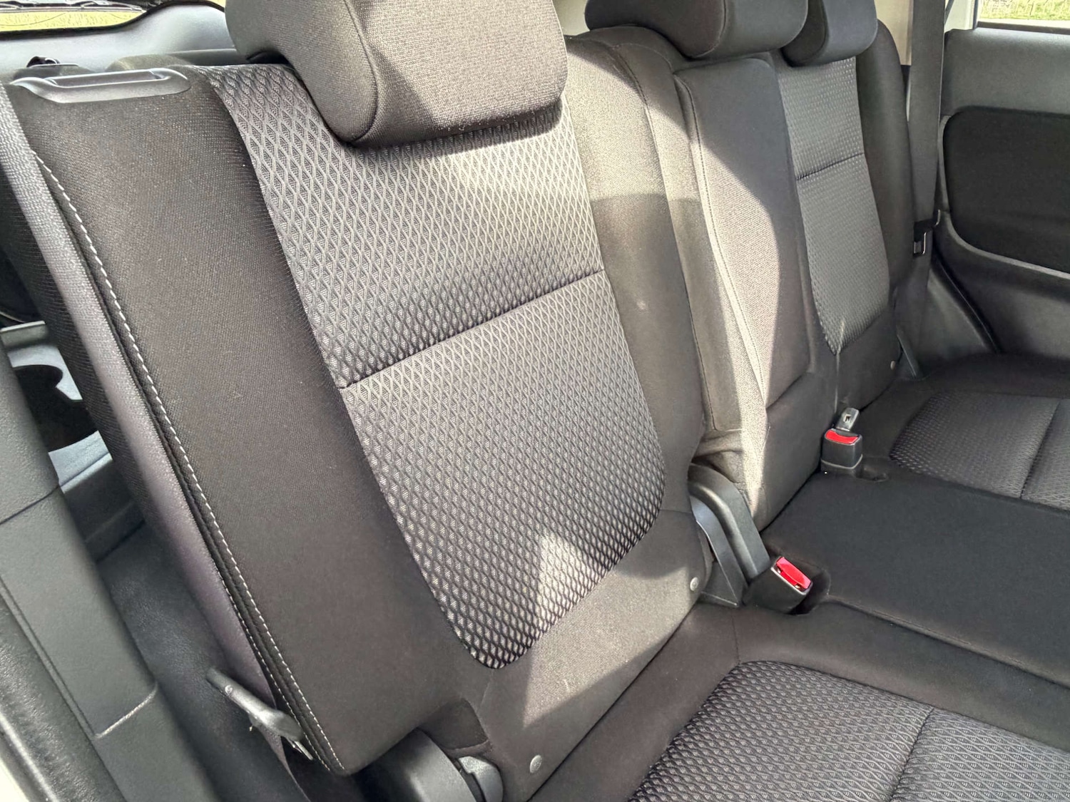 Used Mitsubishi Outlander 2017 for sale - 77641704: Photo 28