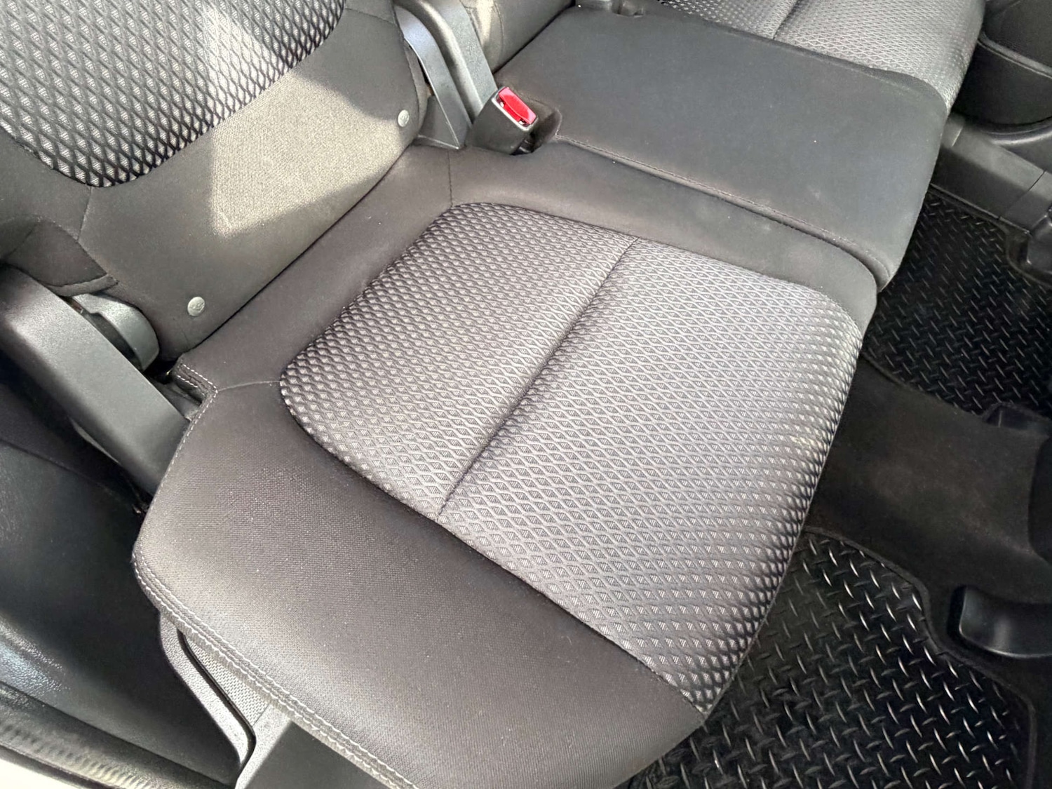 Used Mitsubishi Outlander 2017 for sale - 77641704: Photo 32